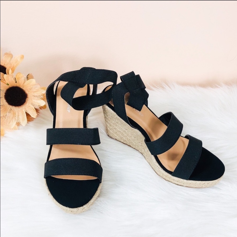 5⭐️ BLACK ESPADRILLE WEDGES HEEL- Shoe